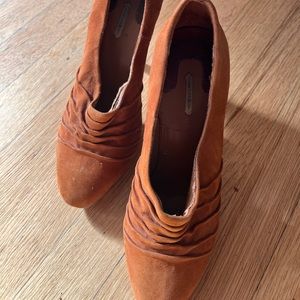MaxStudio brown suede heels size 8